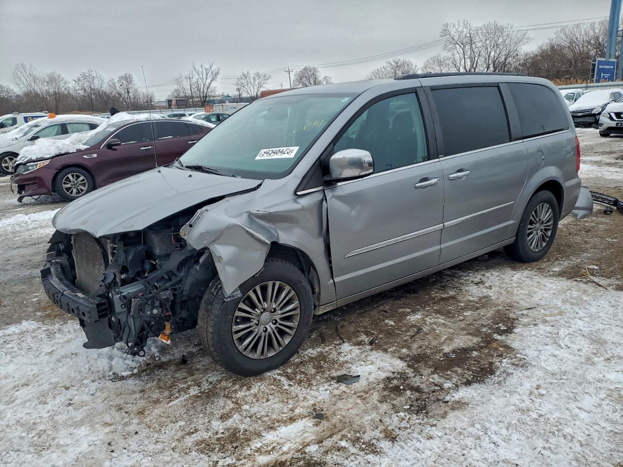CHRYSLER TOWN & COUNTRY TOURING L