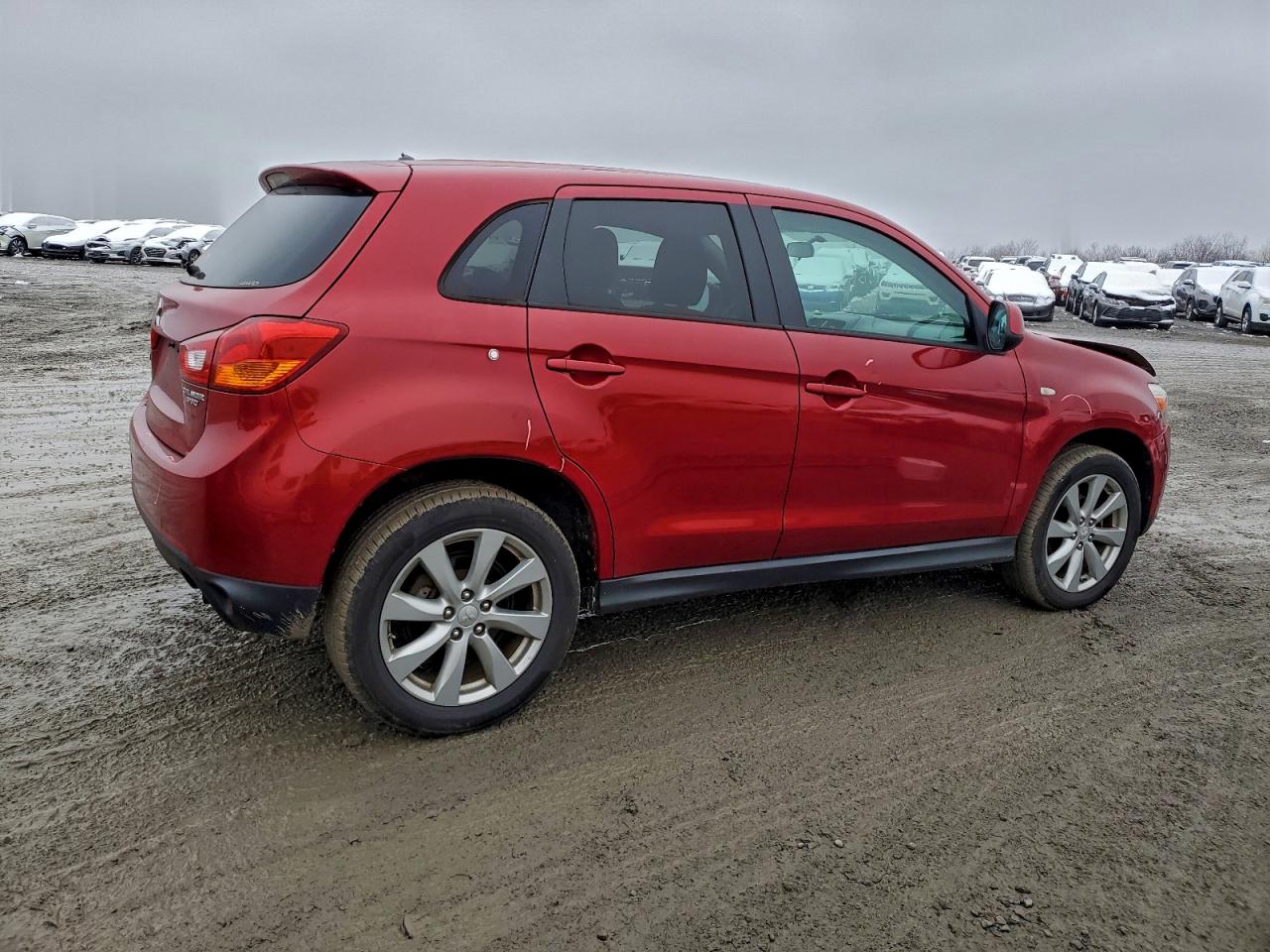 MITSUBISHI OUTLANDER ES