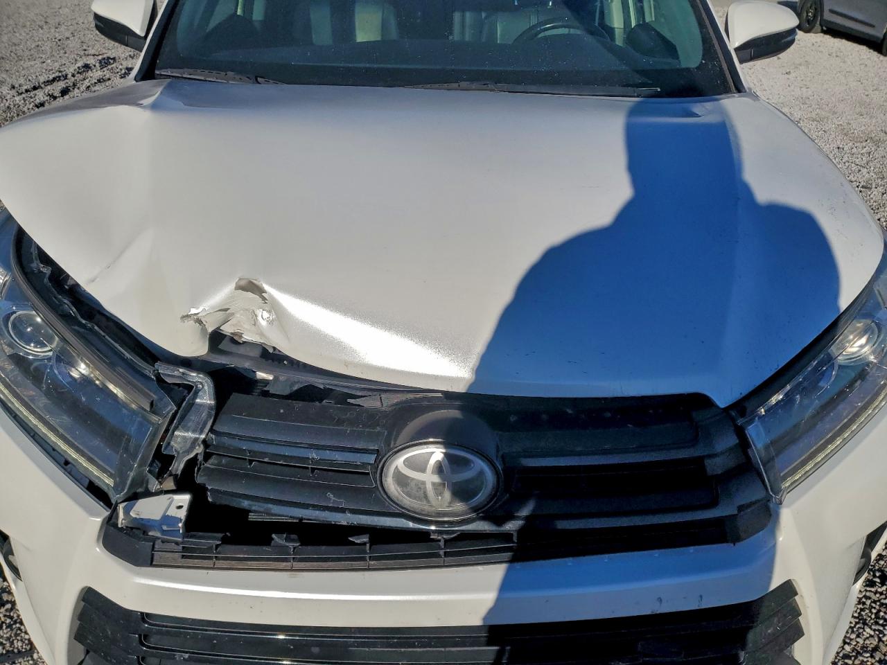 TOYOTA HIGHLANDER SE