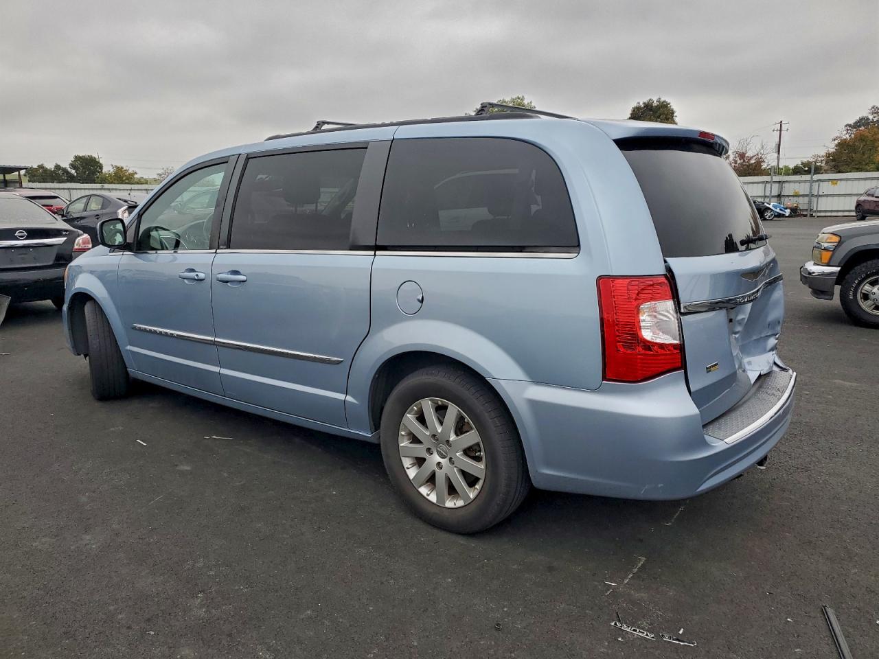 CHRYSLER TOWN & COUNTRY TOURING