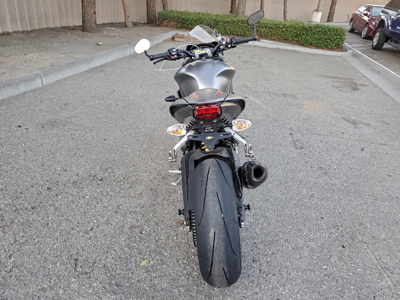 Lot #3311680220 2018 TRIUMPH MOTORCYCLE STREET TRI