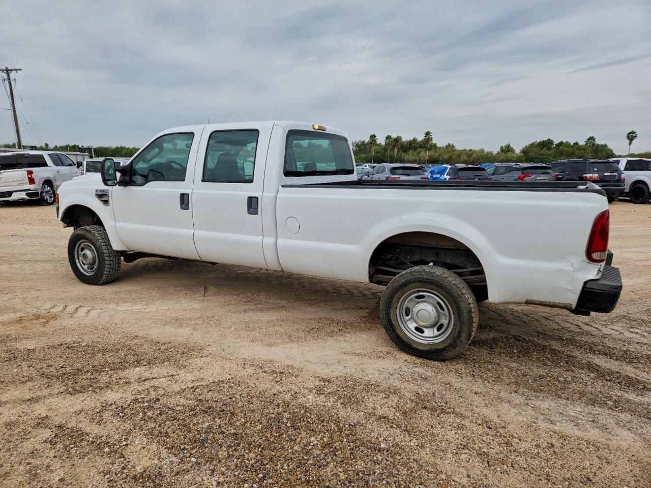 Lot #3303605942 2010 FORD F350 SUPER
