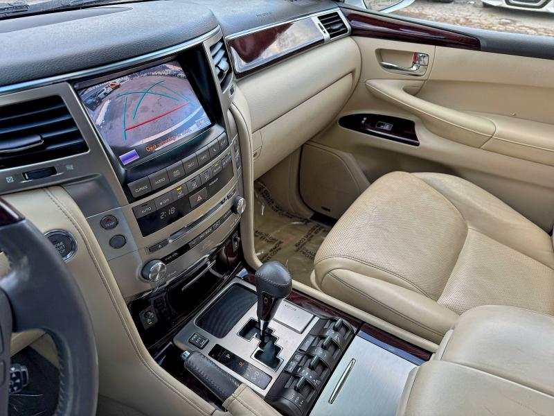 2013 LEXUS LX 570 #3308237223