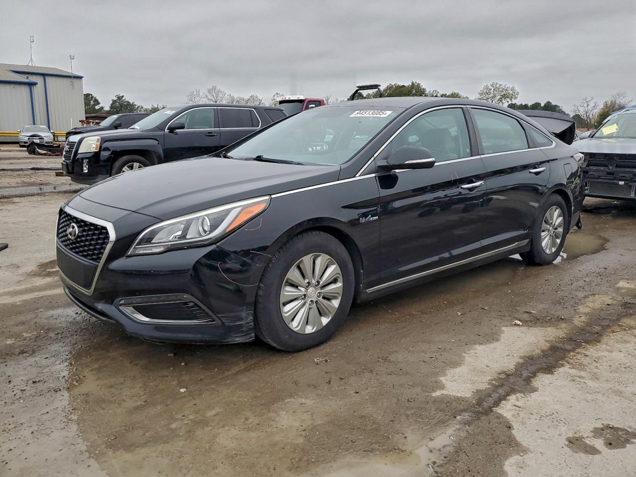 HYUNDAI SONATA HYBRID