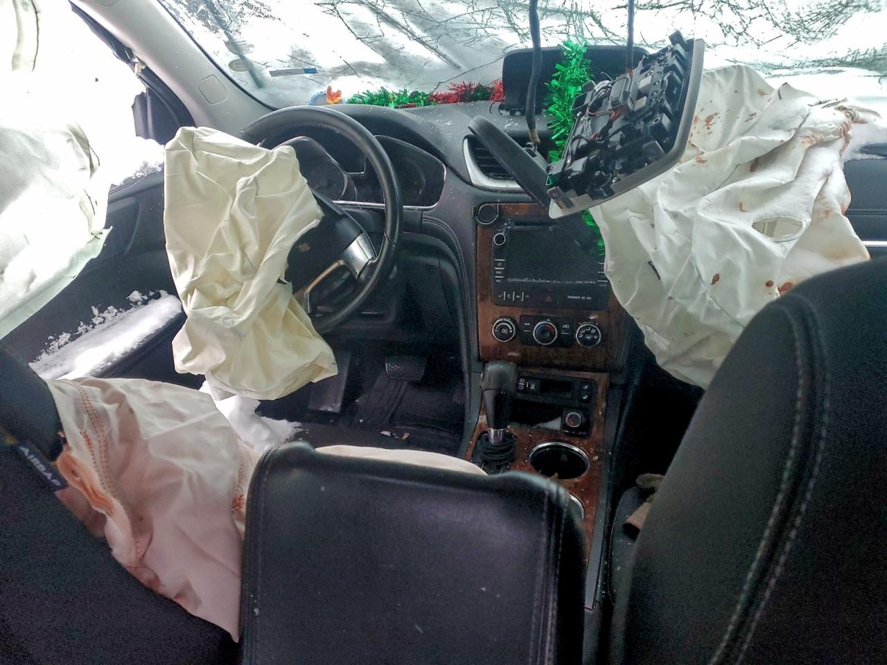 CHEVROLET TRAVERSE LT