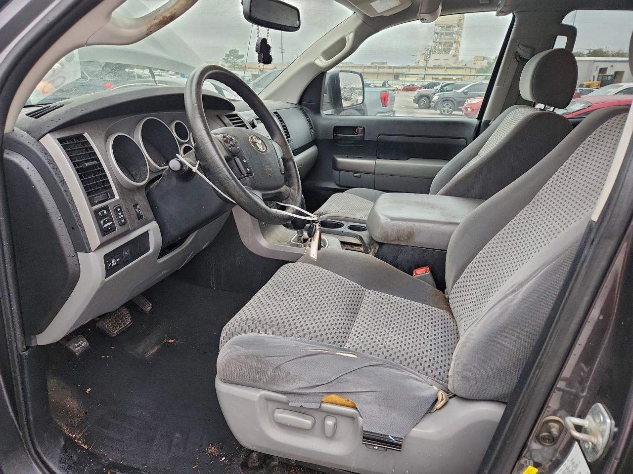 TOYOTA TUNDRA DOUBLE CAB SR5