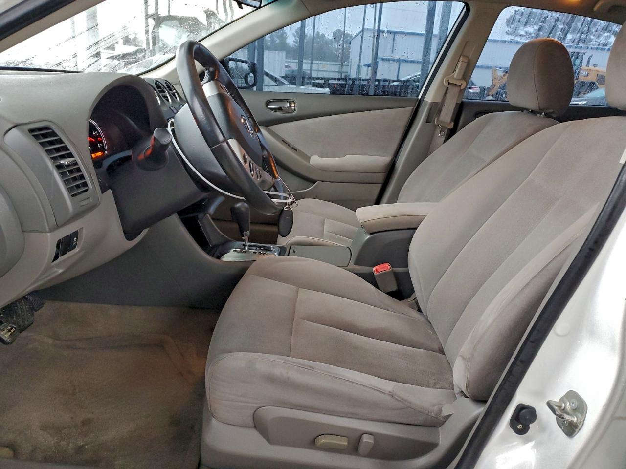 NISSAN ALTIMA BASE