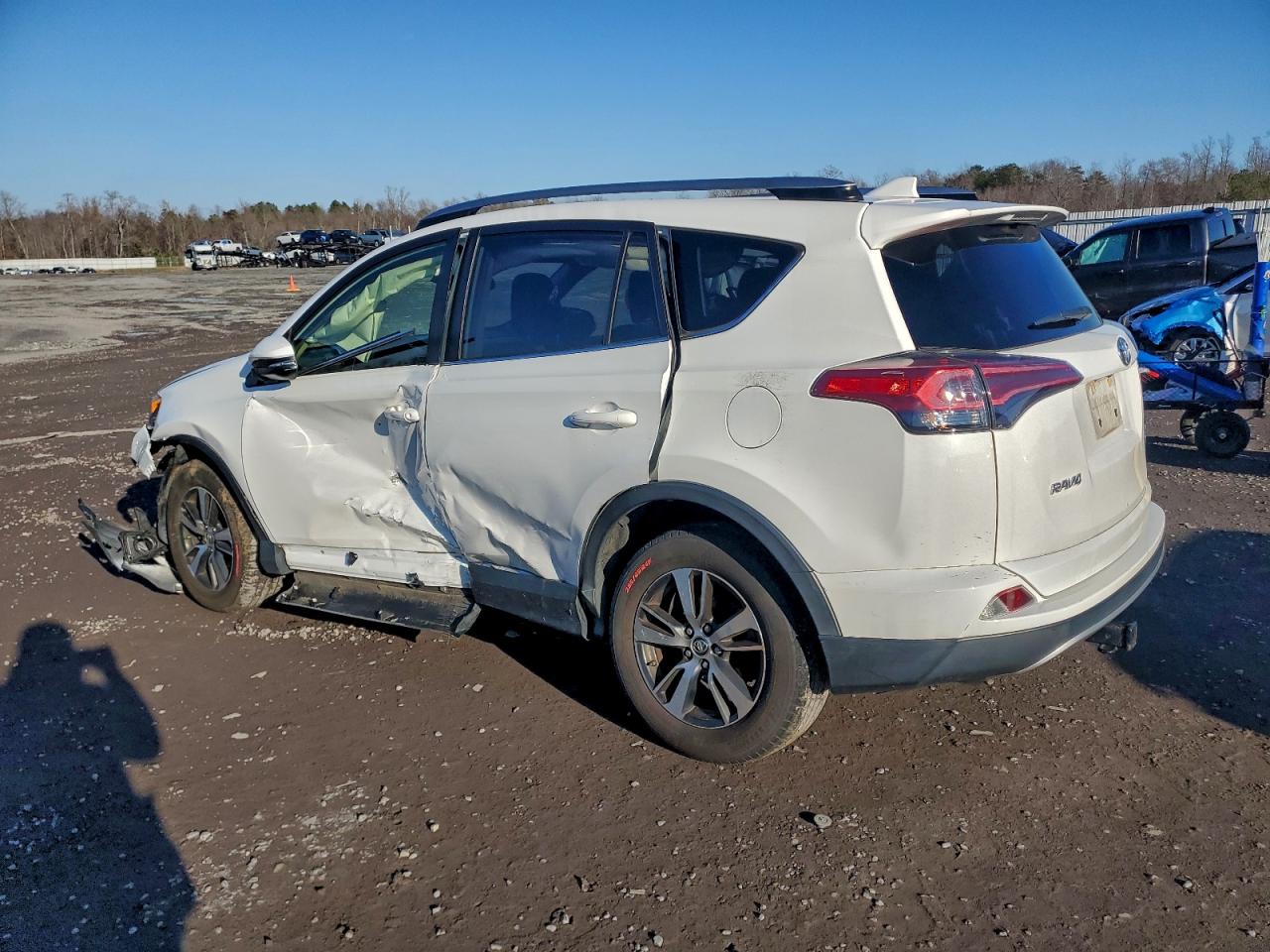 TOYOTA RAV4 XLE