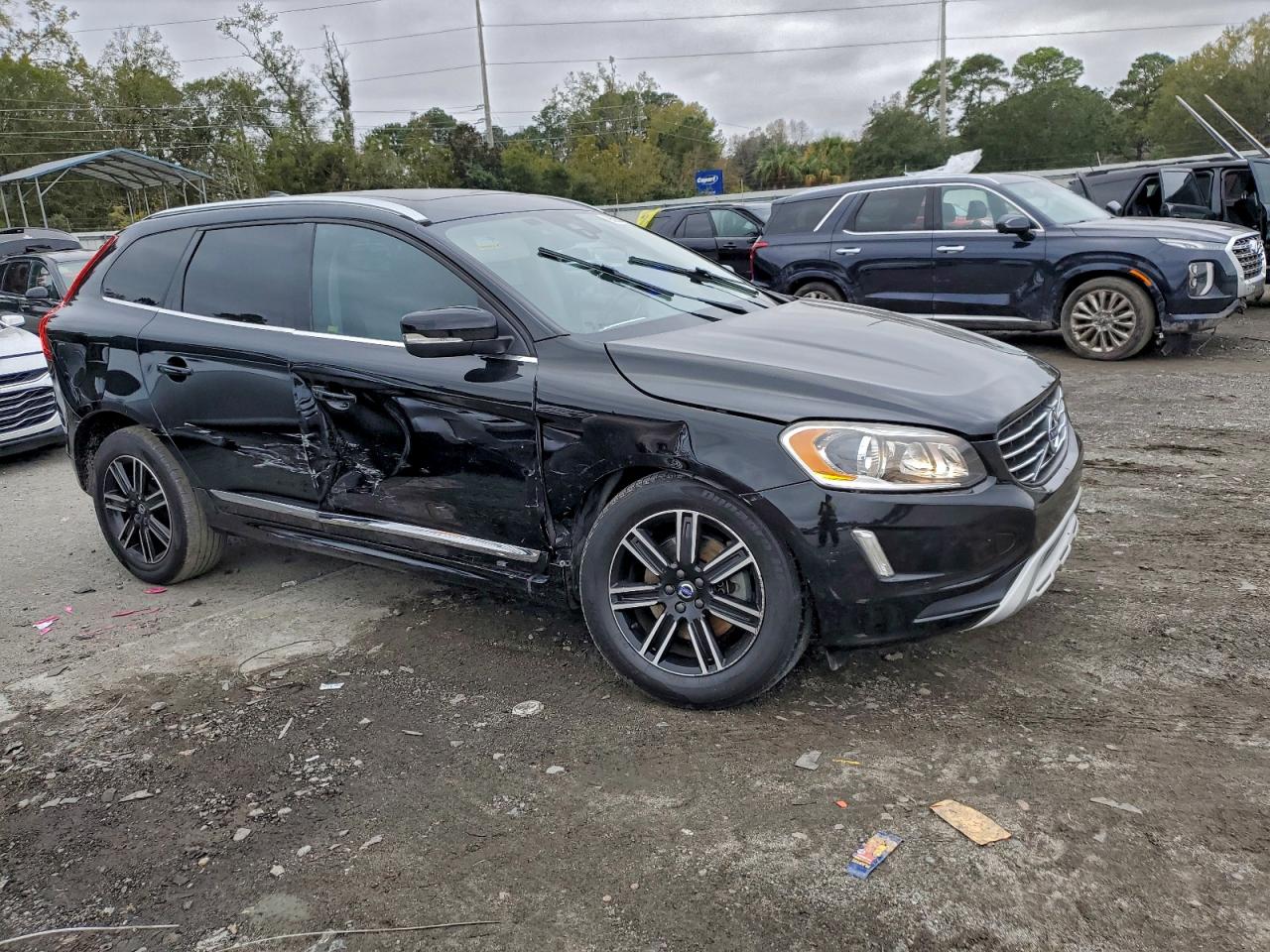 VOLVO XC60 T5 DYNAMIC