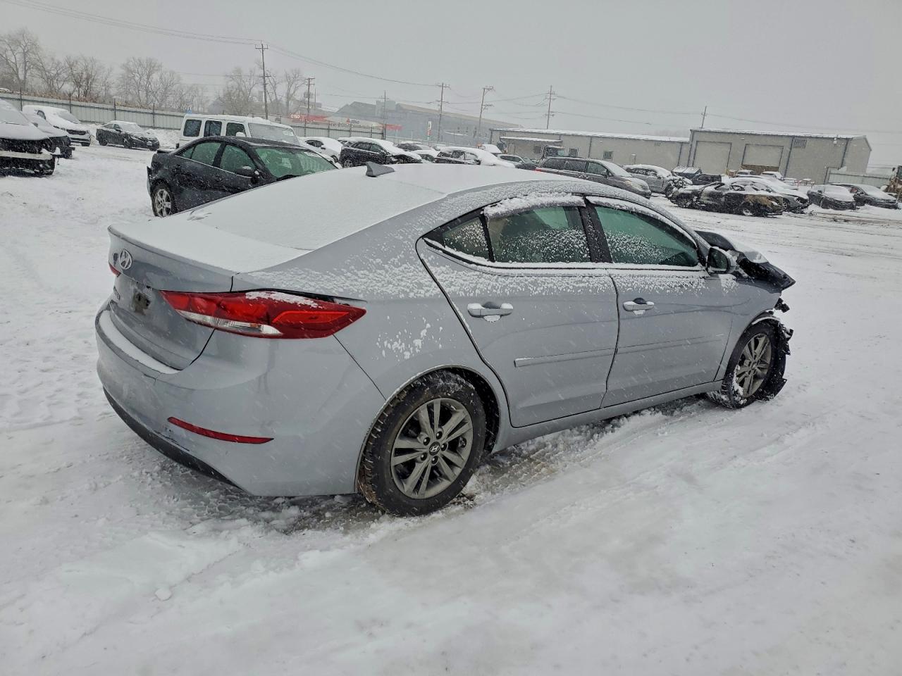 HYUNDAI ELANTRA SE