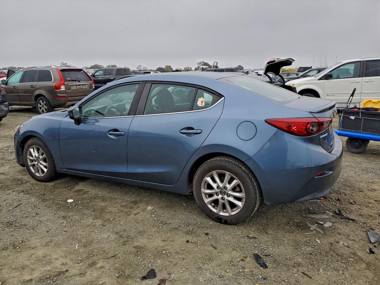 MAZDA 3 TOURING