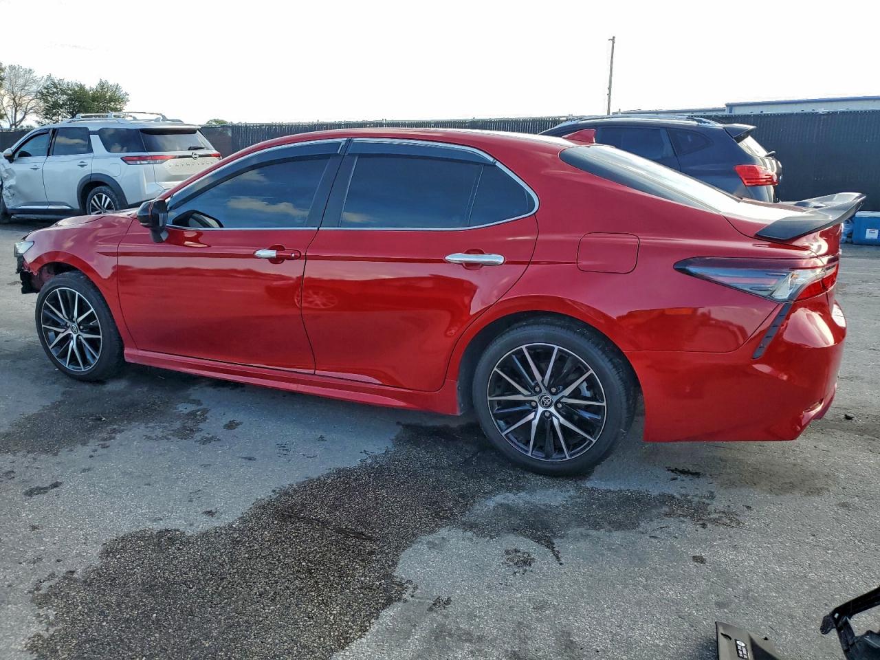 TOYOTA CAMRY SE NIGHT SHADE