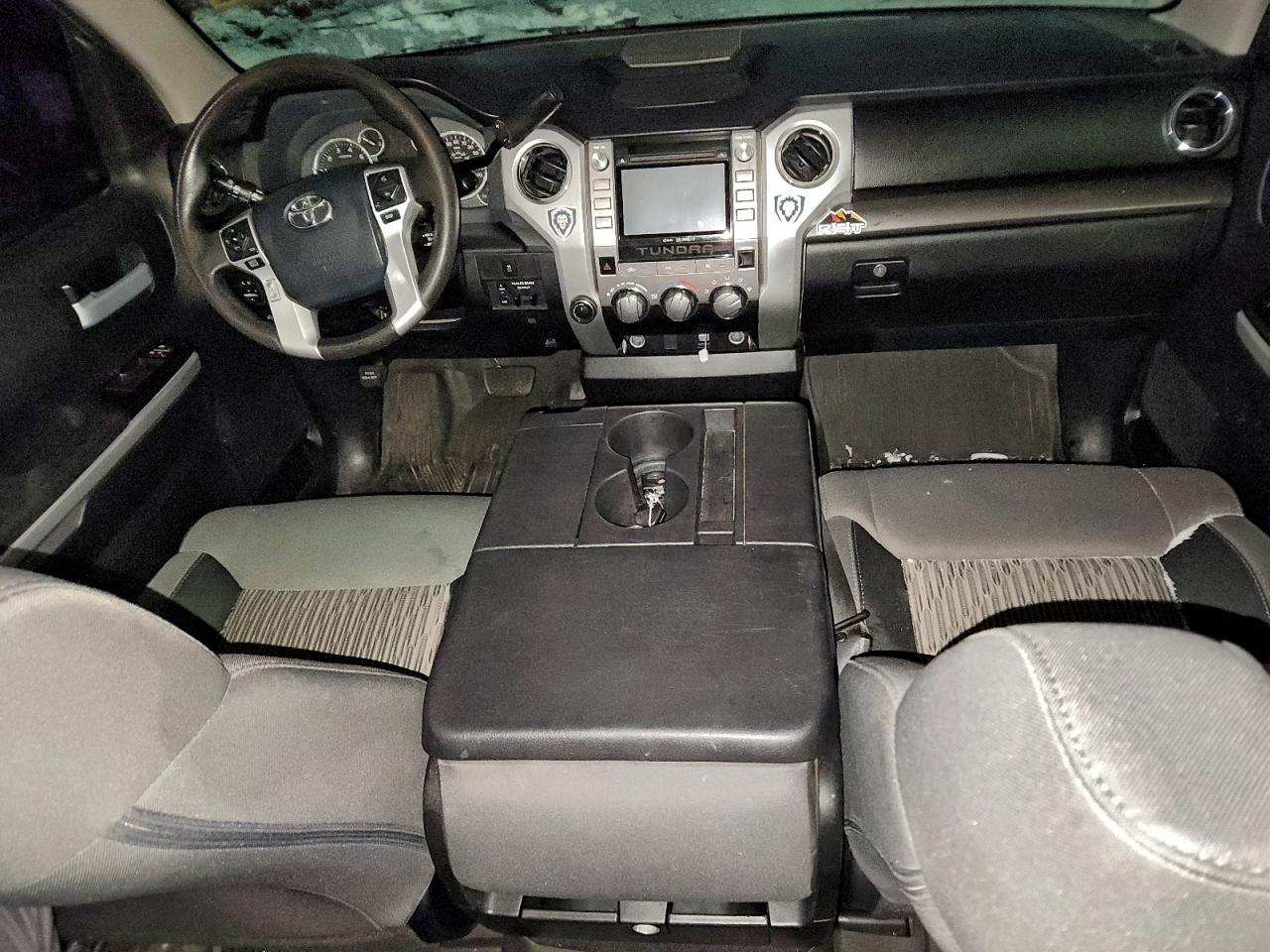 TOYOTA TUNDRA DOUBLE CAB SR