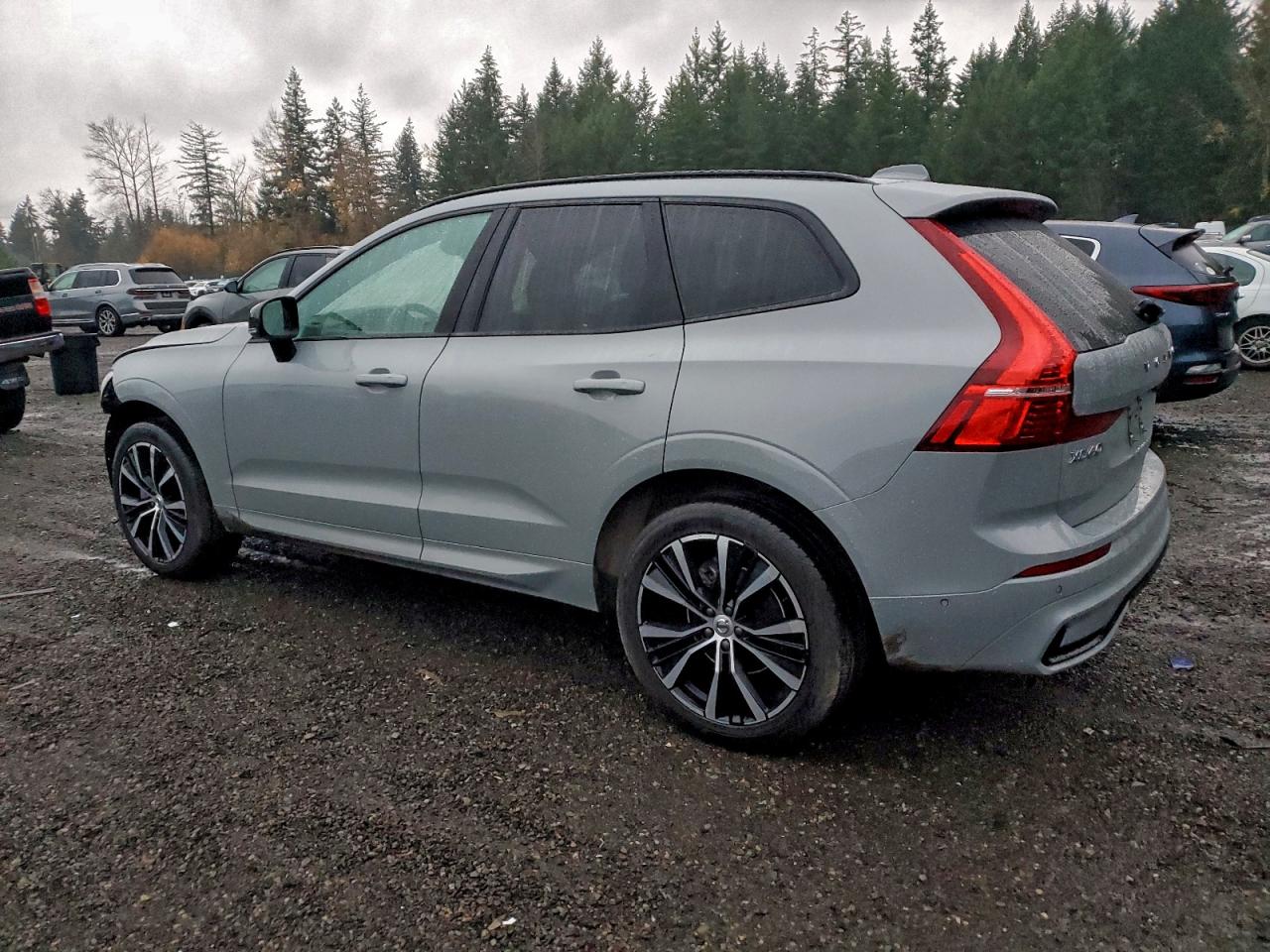 VOLVO XC60 PLUS