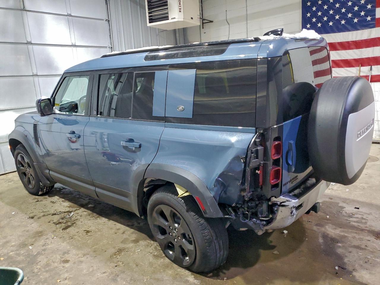 LAND ROVER DEFENDER 110 SE