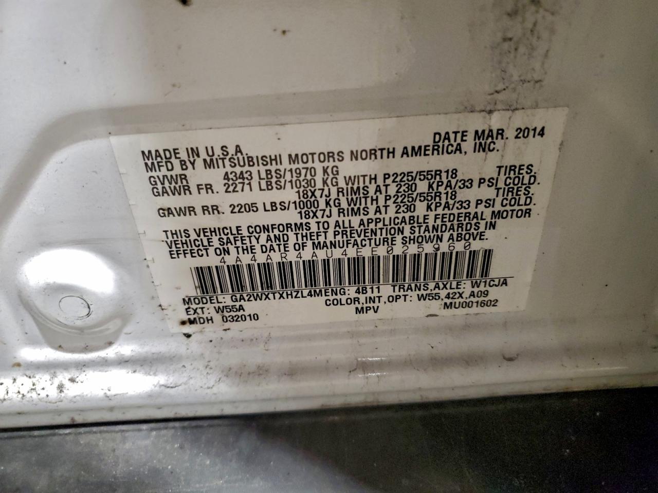 MITSUBISHI OUTLANDER SE