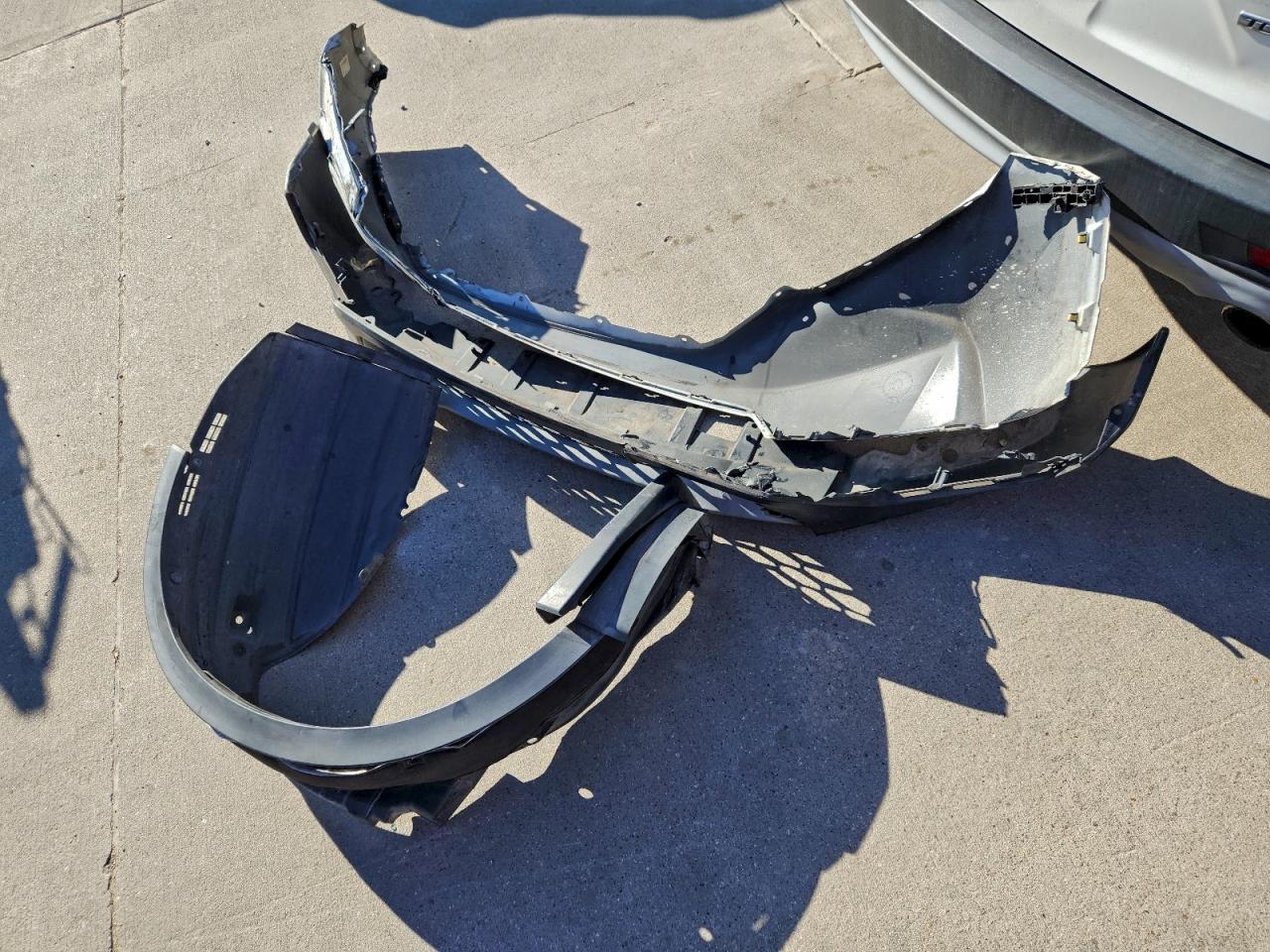 Lot #3309607553 2019 HONDA CR-V TOURI