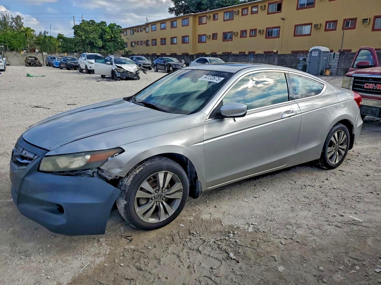 Lot #3309509572 2012 HONDA ACCORD EX