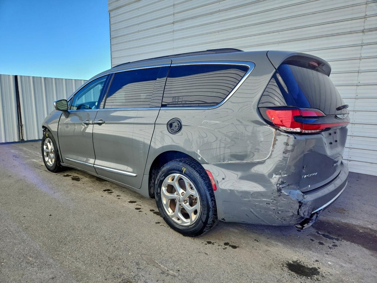 CHRYSLER PACIFICA LIMITED