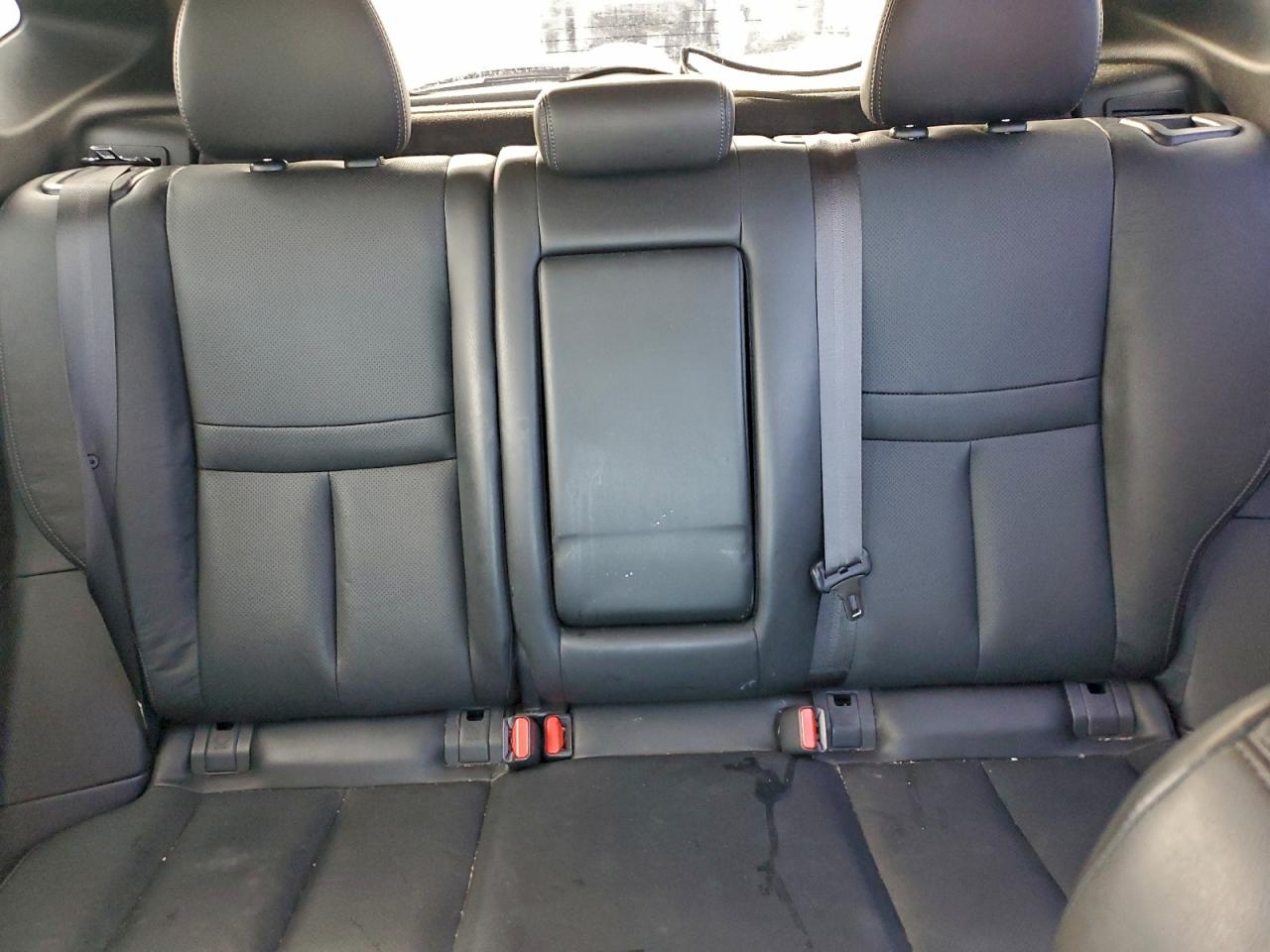 NISSAN ROGUE SPORT S