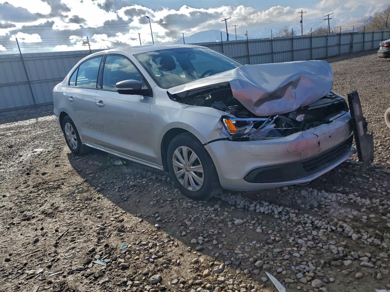 VOLKSWAGEN JETTA BASE