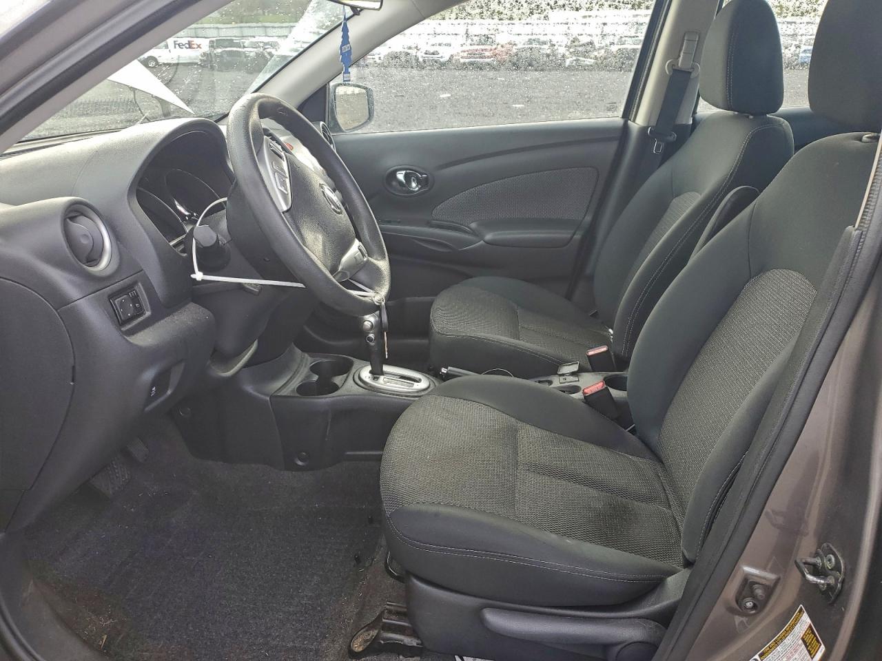 NISSAN VERSA S