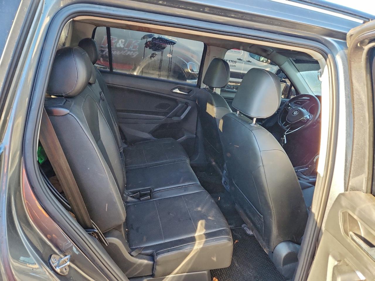 VOLKSWAGEN TIGUAN SE