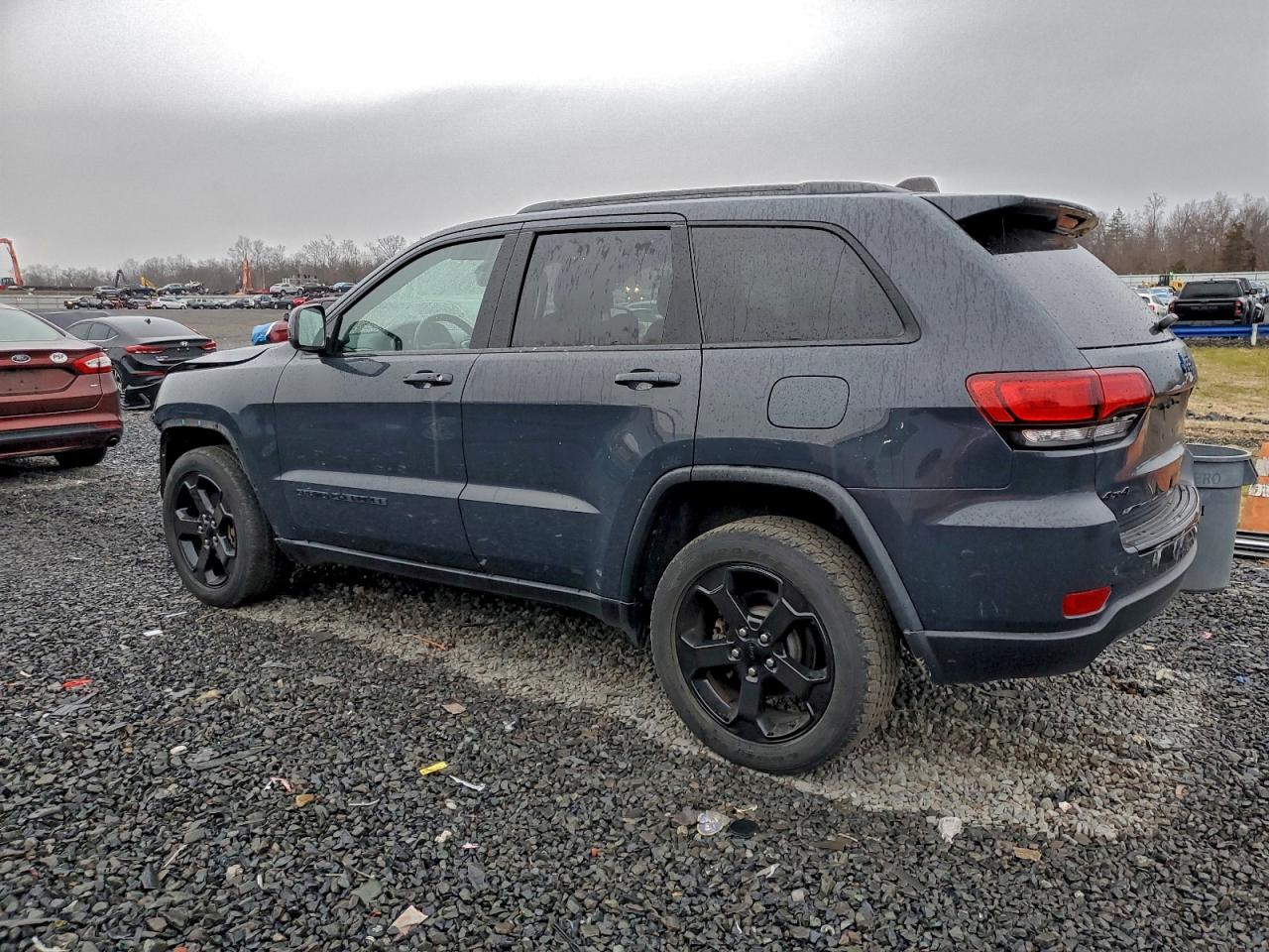 JEEP GRAND CHEROKEE LAREDO