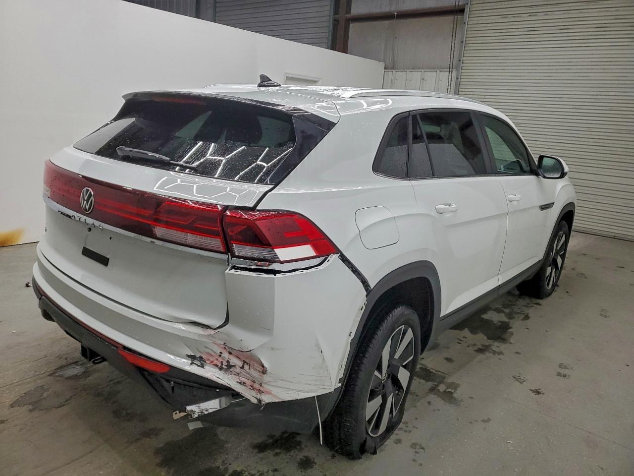 VOLKSWAGEN ATLAS CROSS SPORT SE