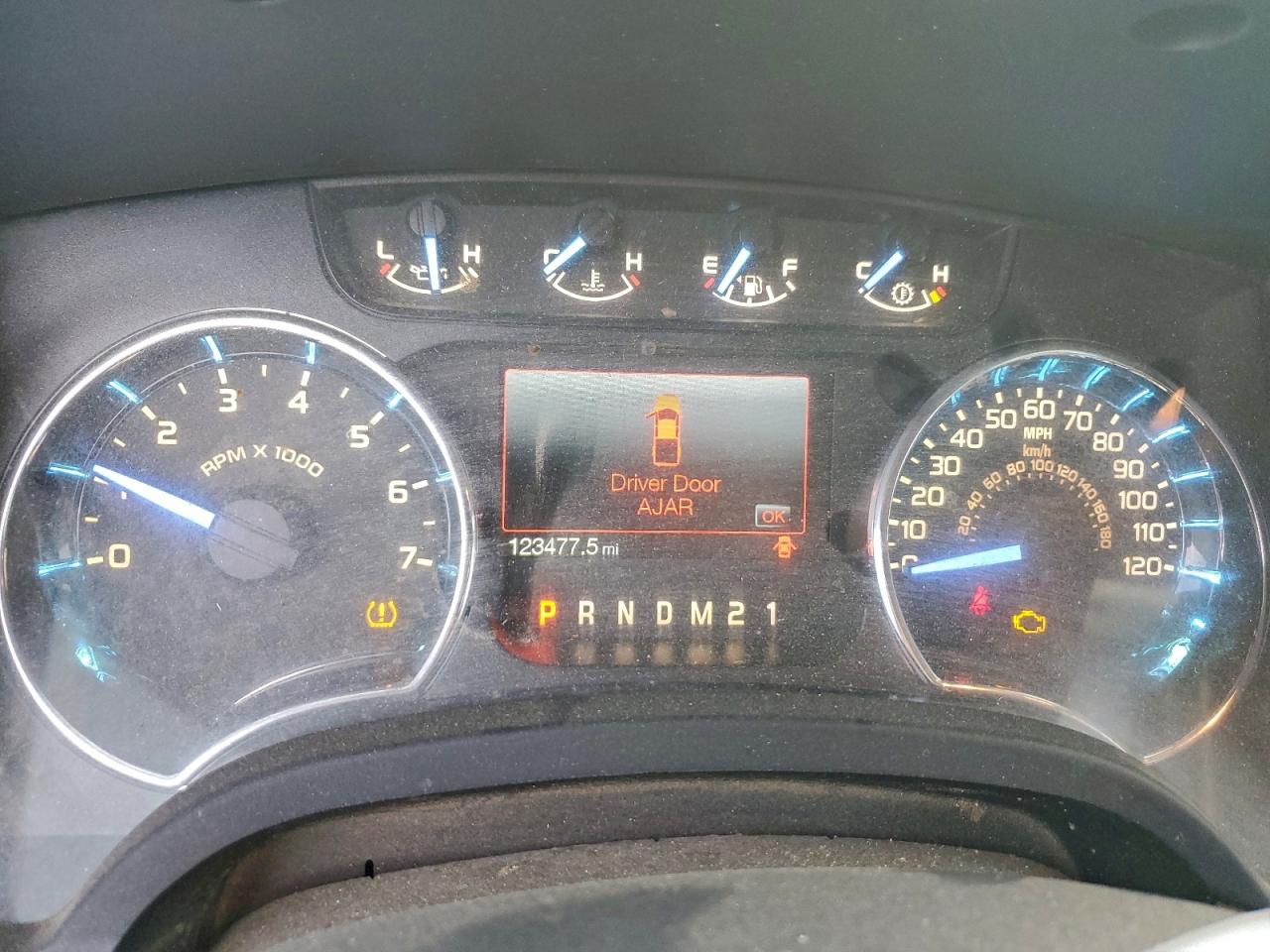 FORD F-150 SUPER CAB