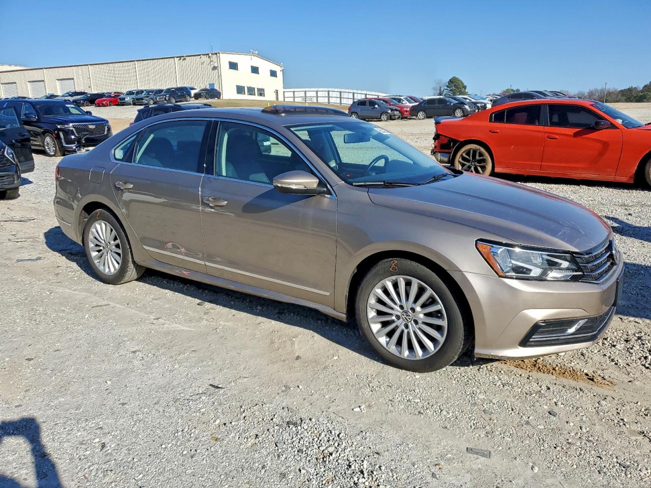 VOLKSWAGEN PASSAT SE