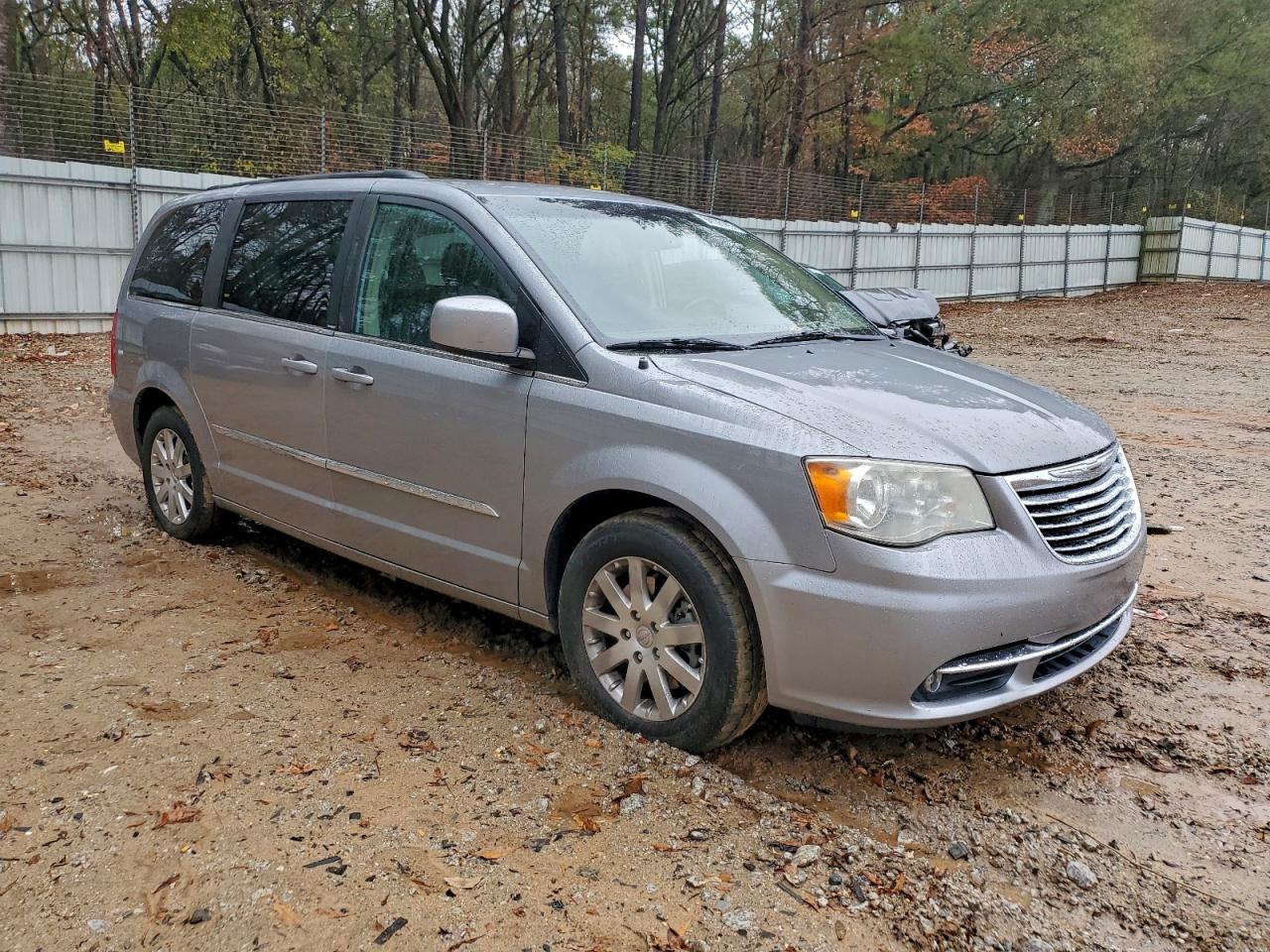CHRYSLER TOWN & COUNTRY TOURING