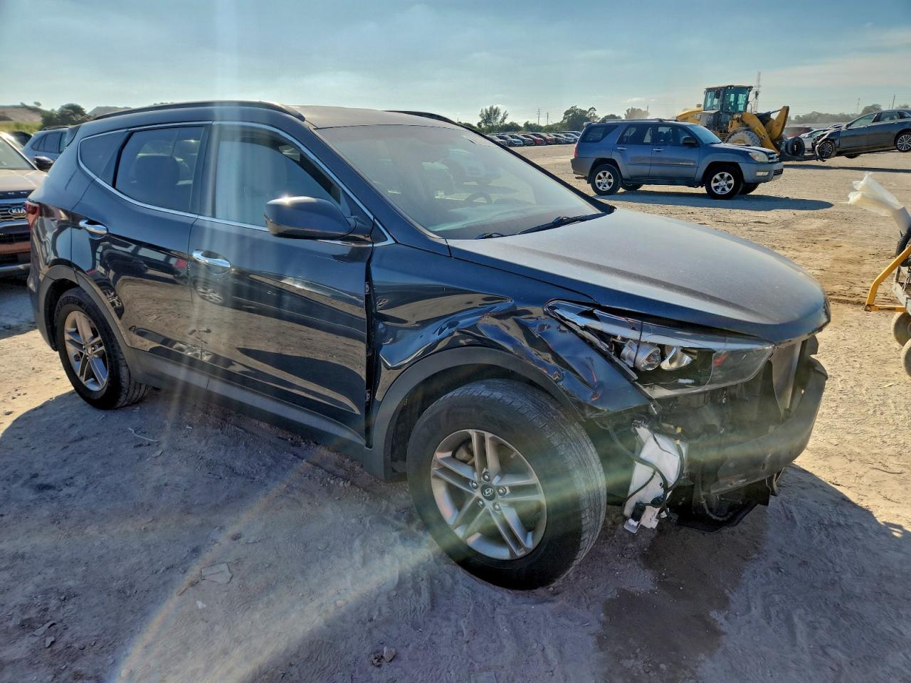 Lot #3315925093 2017 HYUNDAI SANTA FE S