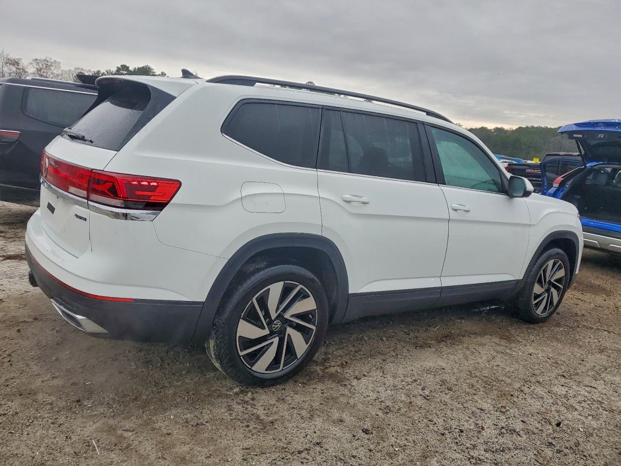 VOLKSWAGEN ATLAS SE