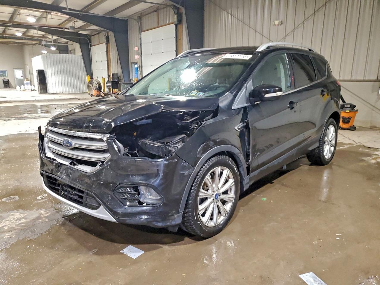 FORD ESCAPE TITANIUM