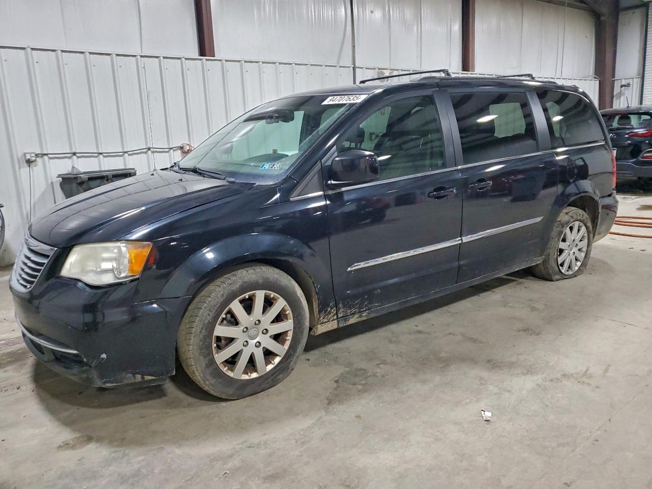 CHRYSLER TOWN & COUNTRY TOURING