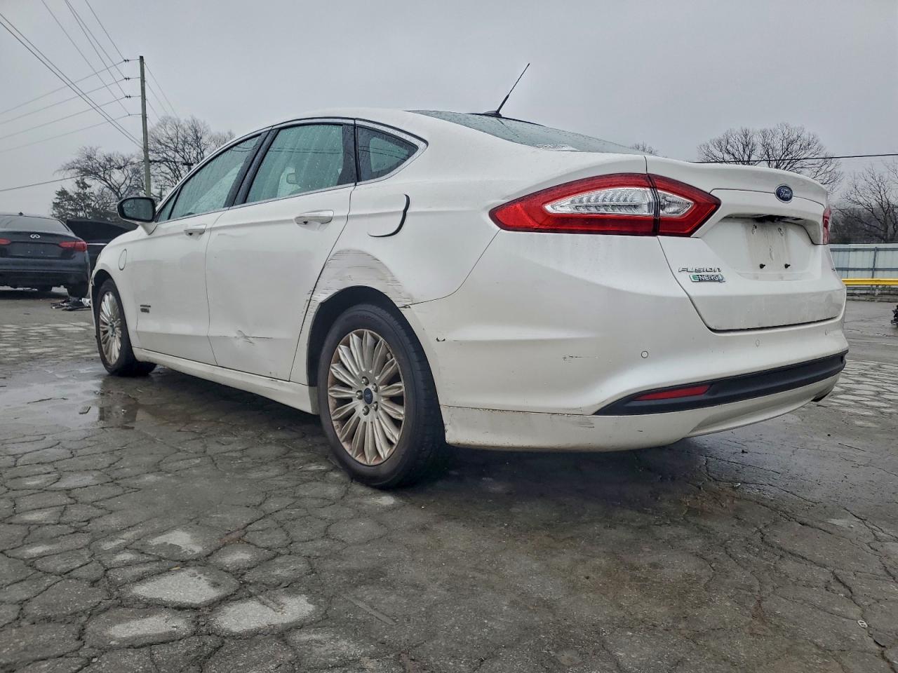 FORD FUSION SE PHEV