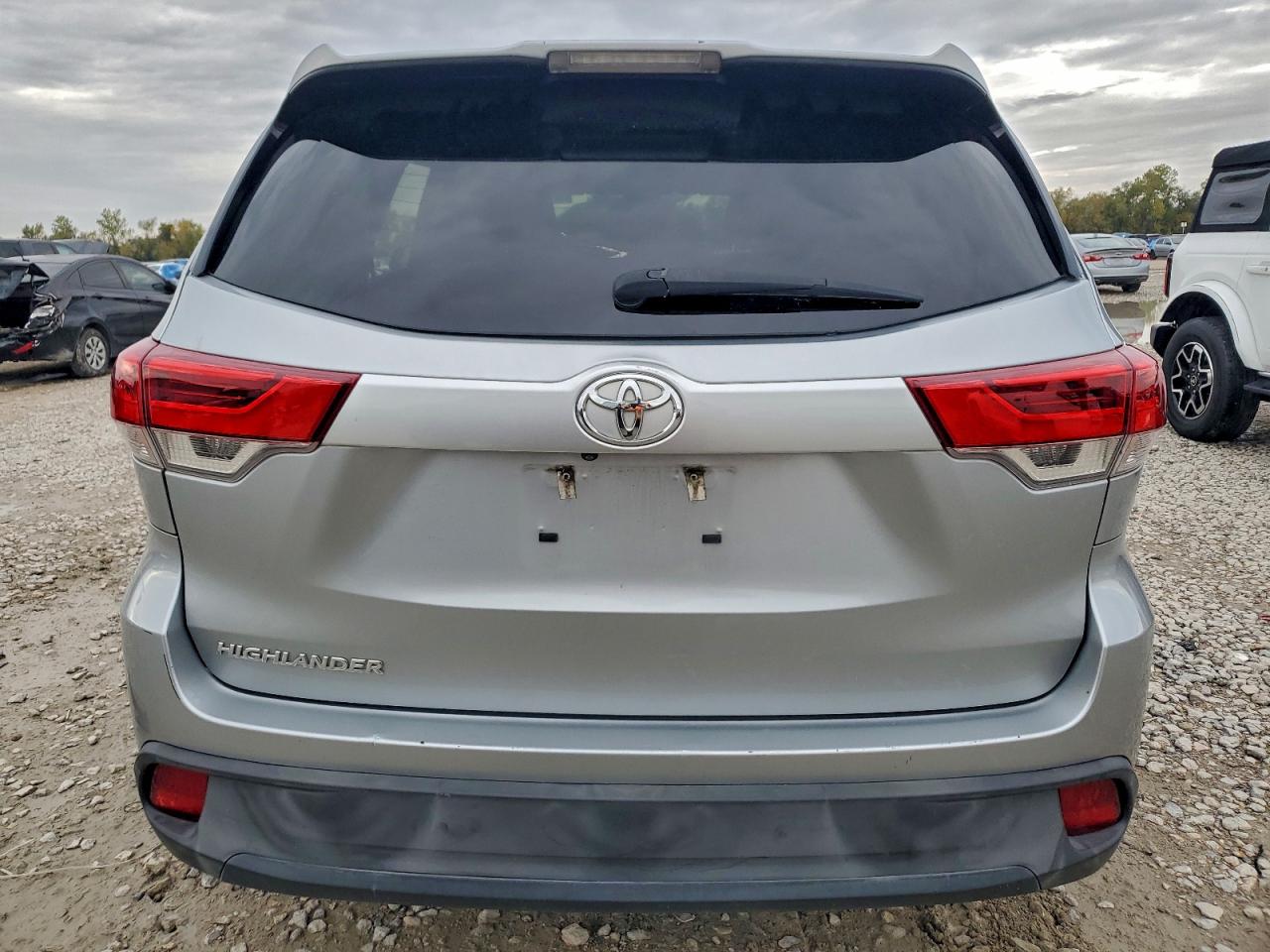 TOYOTA HIGHLANDER LE
