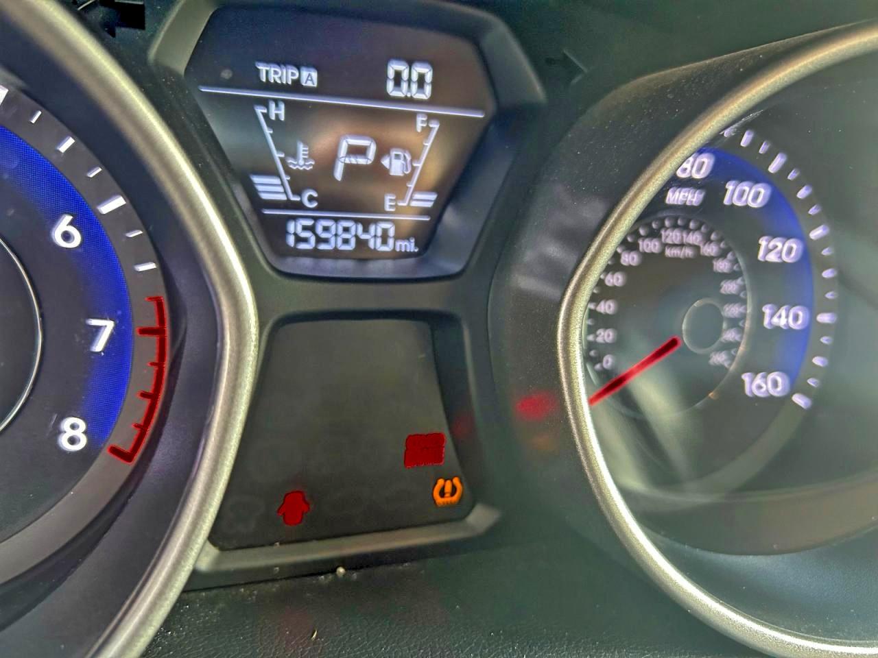 Lot #3310409032 2015 HYUNDAI ELANTRA SE