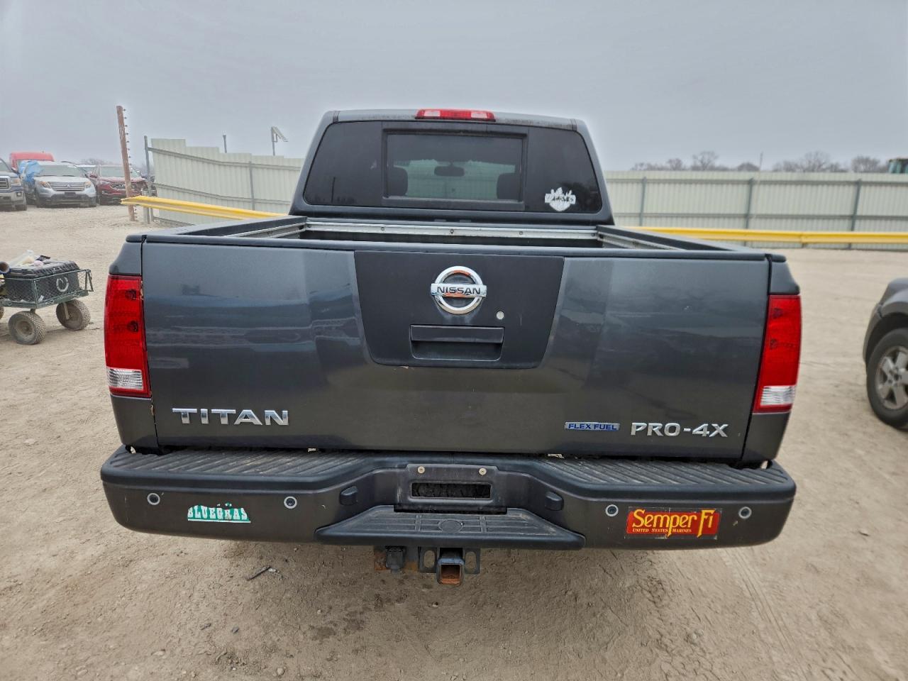 NISSAN TITAN XE