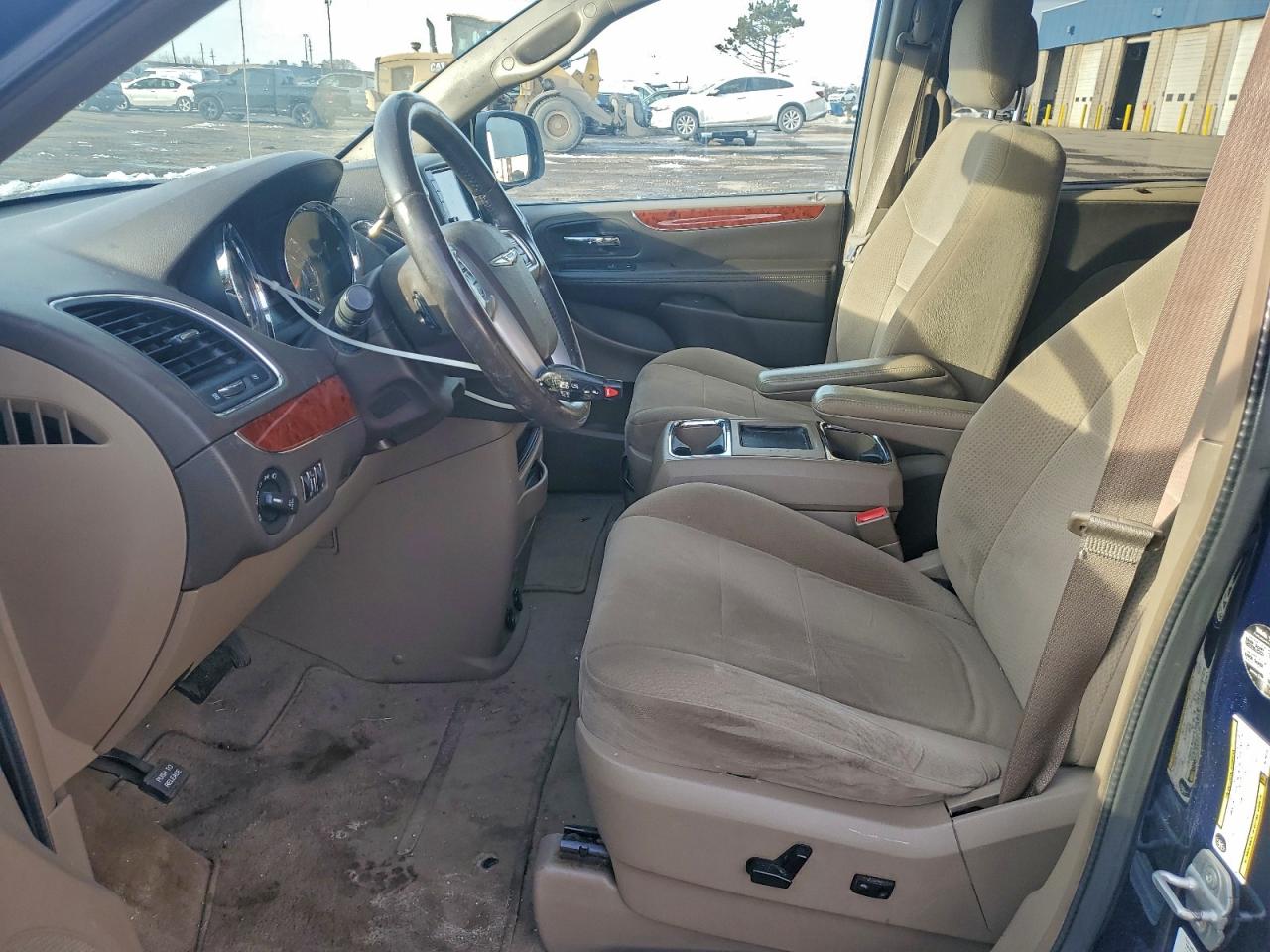 Lot #3317735126 2013 CHRYSLER TOWN & COU