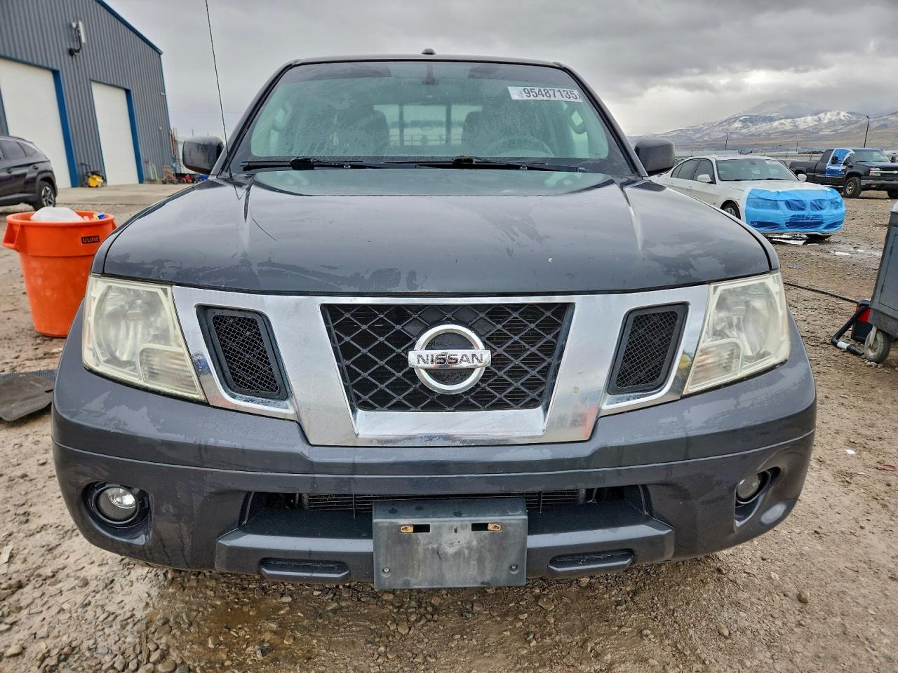 NISSAN FRONTIER SV