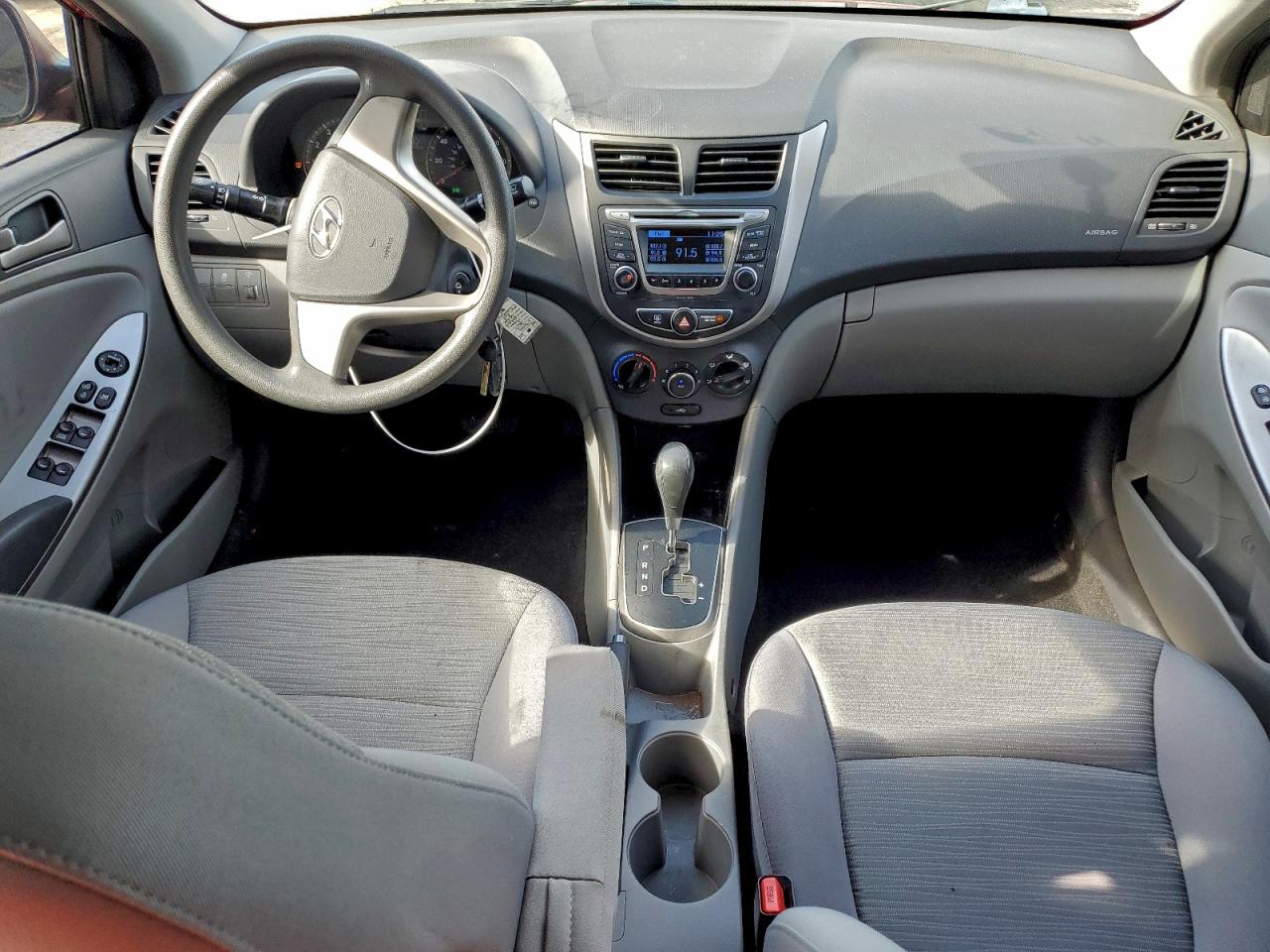 HYUNDAI ACCENT SE