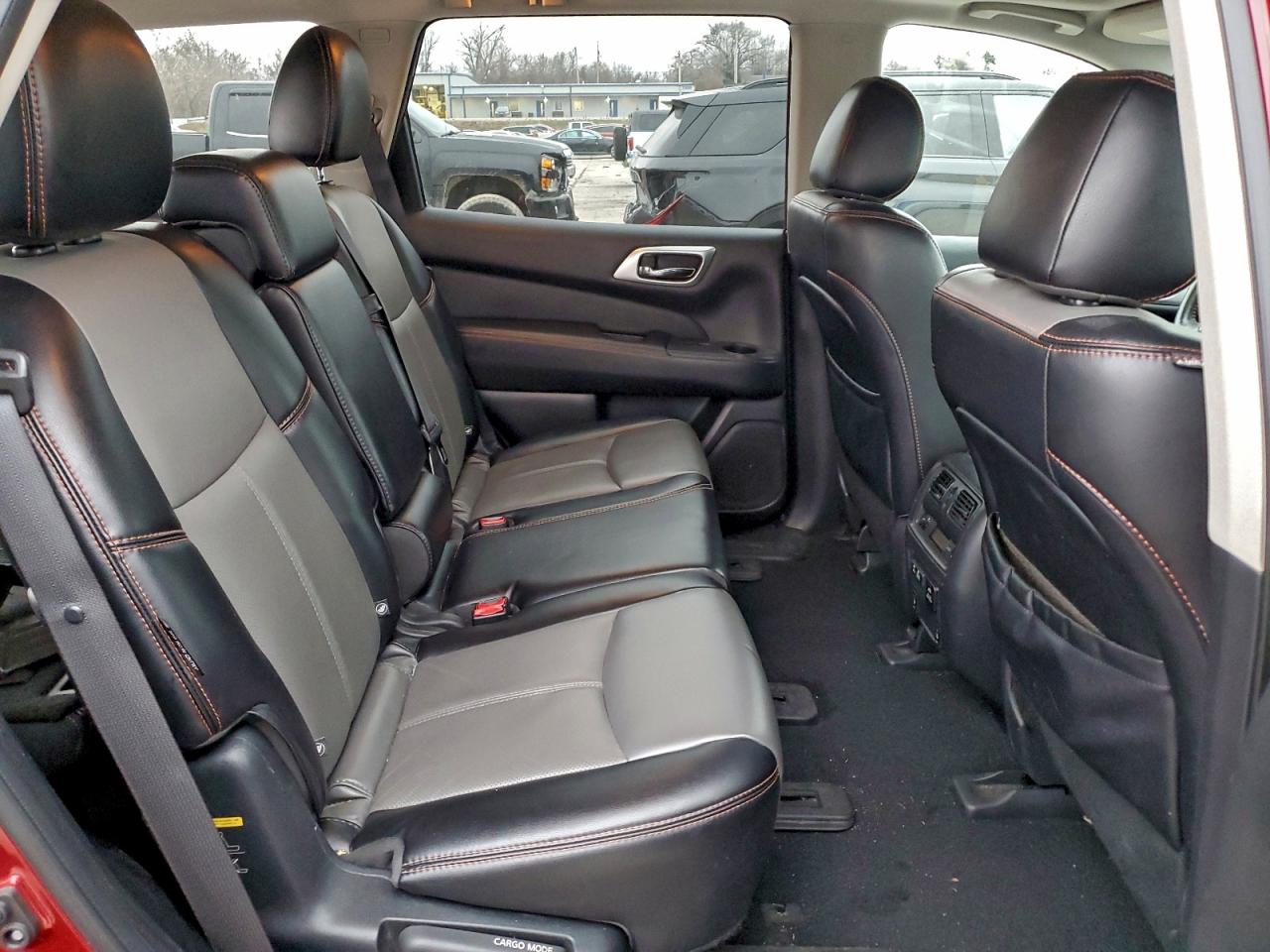 NISSAN PATHFINDER SL