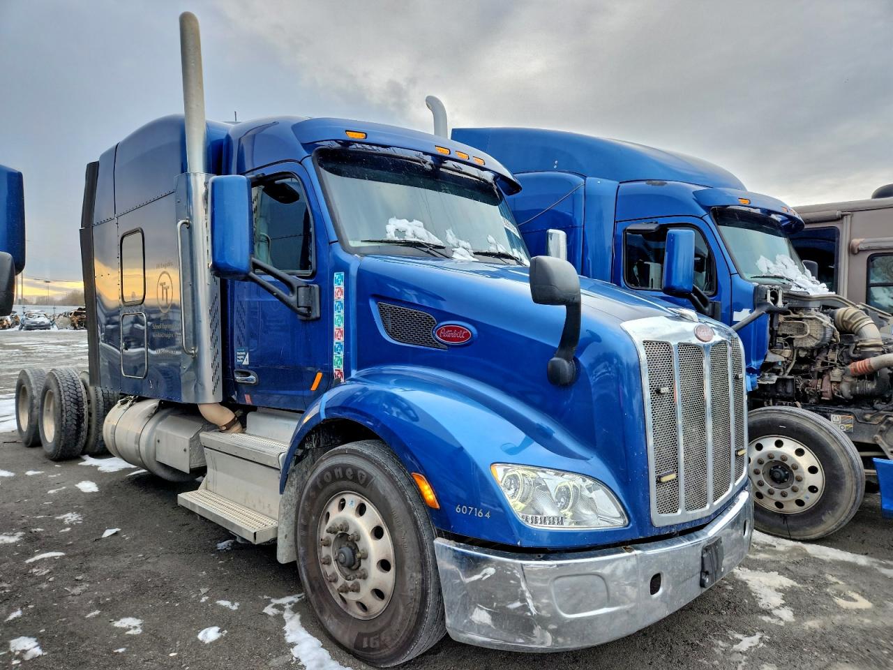 Lot #3308320156 2019 PNTW 579