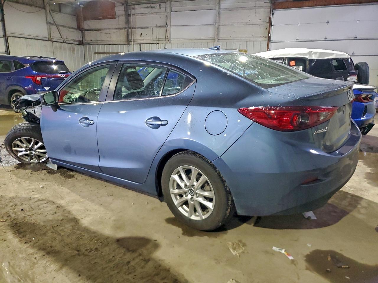 MAZDA 3 GRAND TOURING