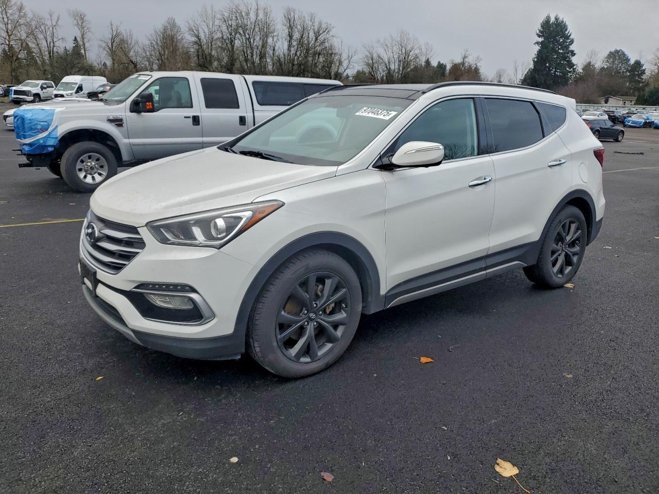 Lot #3317847907 2018 HYUNDAI SANTA FE S