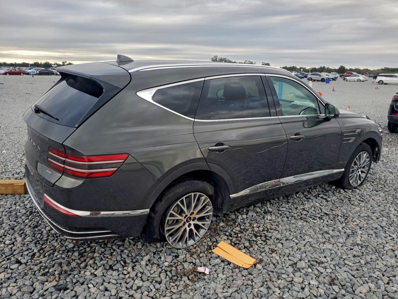 Lot #3312547820 2025 GENESIS GV80 STAND