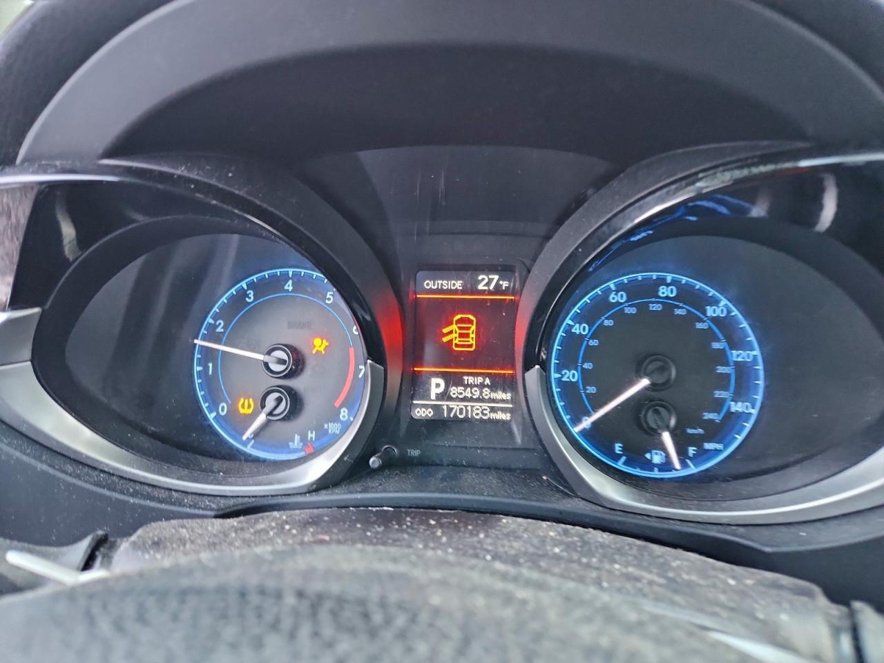 Lot #3309210619 2016 TOYOTA COROLLA L