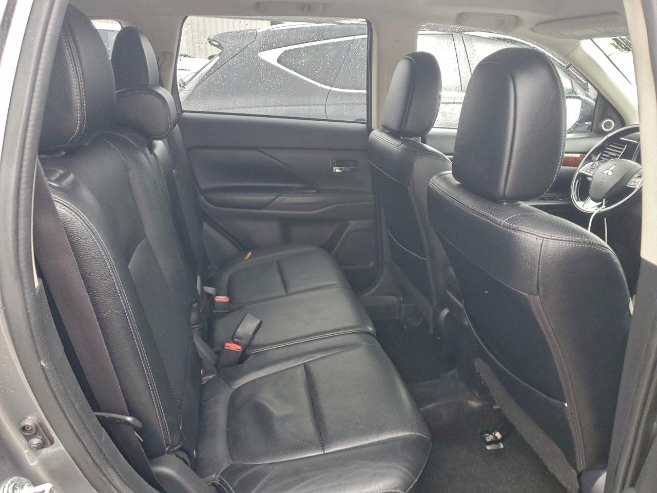 MITSUBISHI OUTLANDER GT